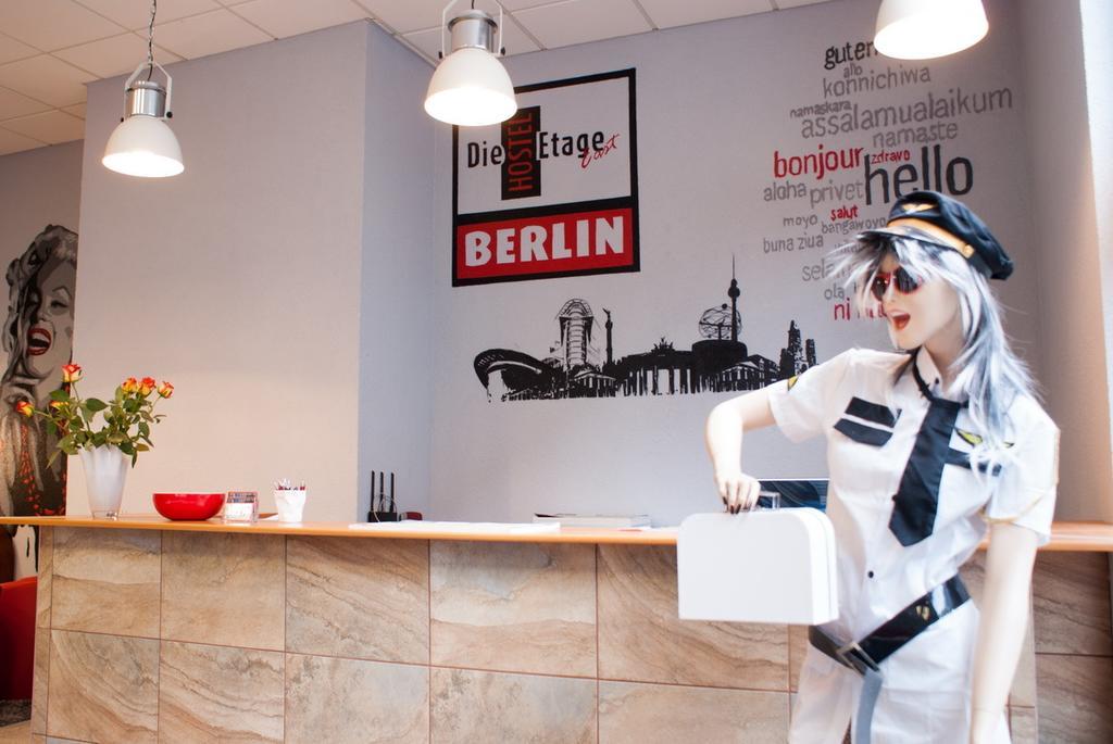 Hostel Die Etage East Berlin Exterior foto