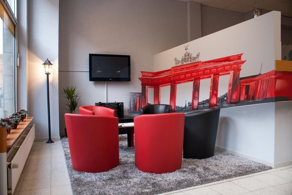 Hostel Die Etage East Berlin Exterior foto